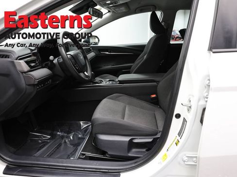 Used 2025 Toyota Camry LE FWD image 13