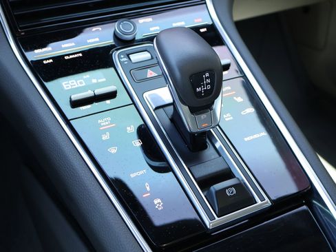Used 2020 Porsche Panamera 4 AWD/4WD image 20