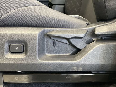 New 2025 Toyota Tacoma SR image 15