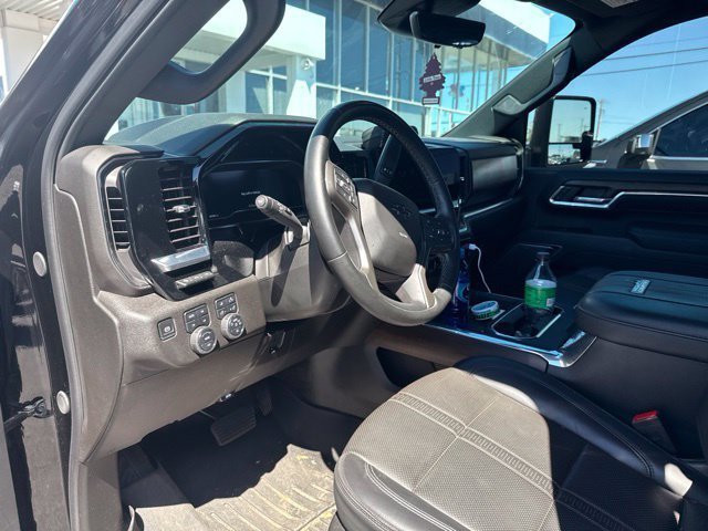 Used 2024 Chevrolet Silverado 2500 High Country w/ Midnight Edition AWD/4WD image 37