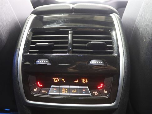 Used 2024 BMW X6 M60i AWD/4WD image 27