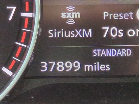 Certified 2022 Nissan Pathfinder SV image 28