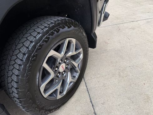 Used 2026 GMC Sierra 1500 SLT w/ SLT Premium Plus Package image 36