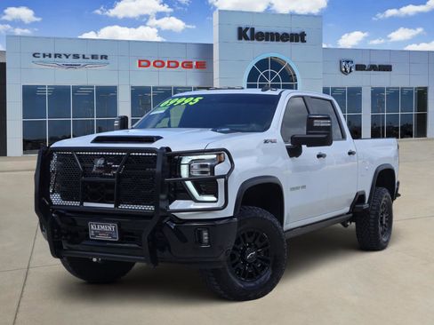 Used 2024 Chevrolet Silverado 2500 ZR2 w/ Technology Package AWD/4WD image 1