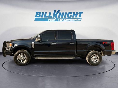 Used 2021 Ford F250 XLT w/ XLT Premium Package image 2