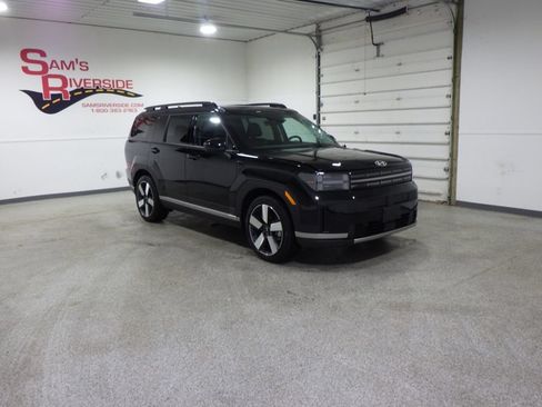Used 2026 Hyundai Santa Fe Limited AWD/4WD image 5