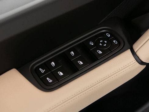 New 2026 Porsche Cayenne S AWD/4WD image 18