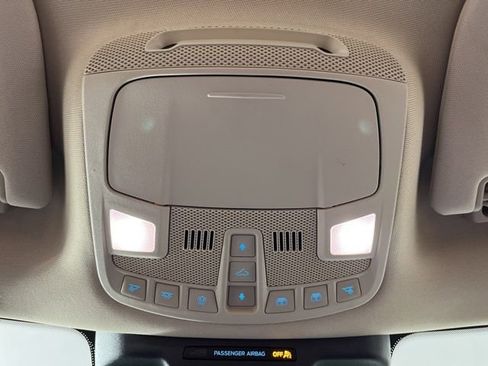 Used 2023 Ford Expedition Limited image 37