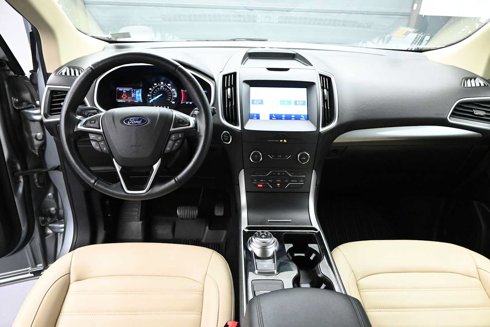 Used 2020 Ford Edge SEL w/ Convenience Package AWD/4WD image 18