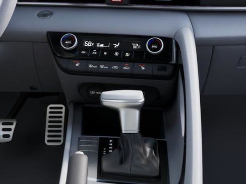 New 2026 Hyundai Elantra Sport FWD image 16