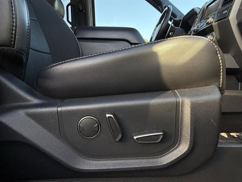 Used 2019 Ford F150 Raptor w/ Equipment Group 802A Luxury AWD/4WD image 40