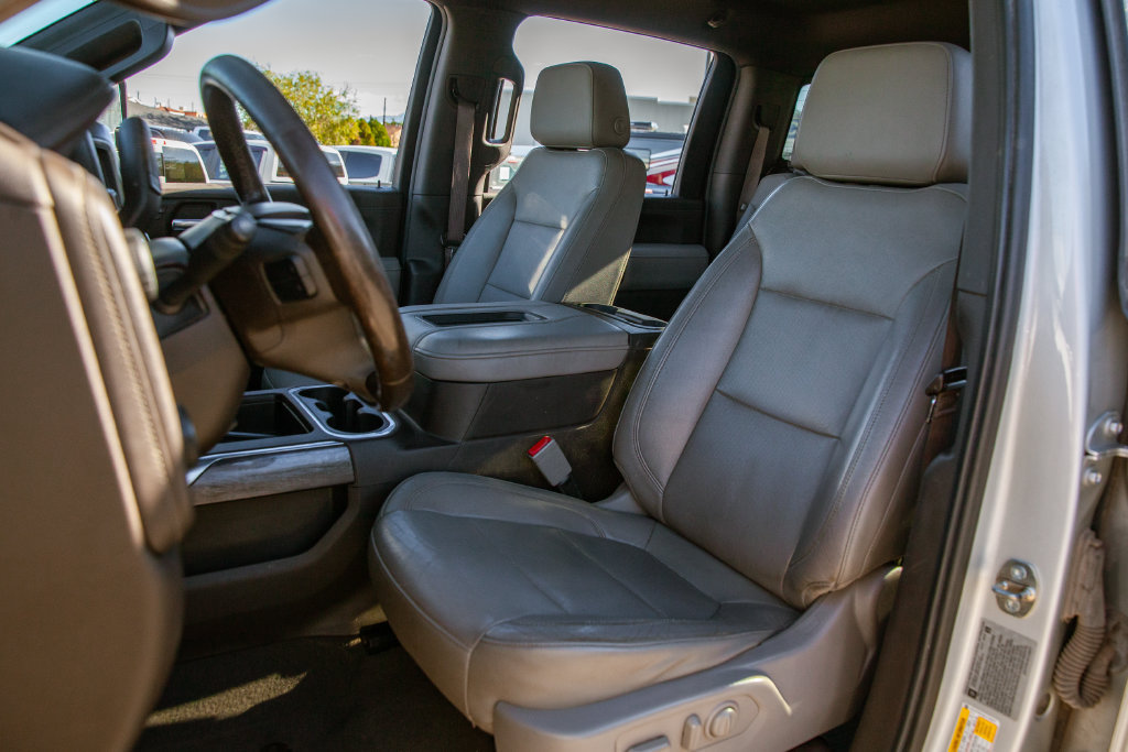 Used 2020 Chevrolet Silverado 2500 LTZ w/ LTZ Plus Package AWD/4WD image 12