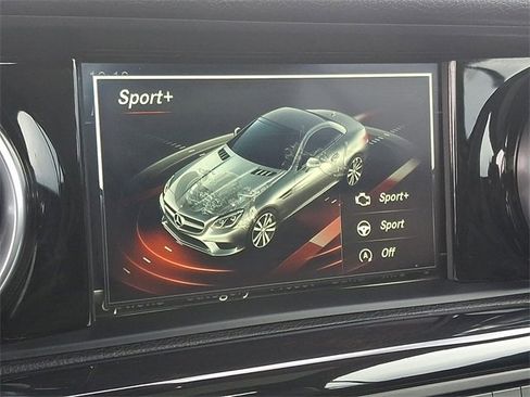 Used 2019 Mercedes-Benz SLC 300 w/ Premium Package image 25