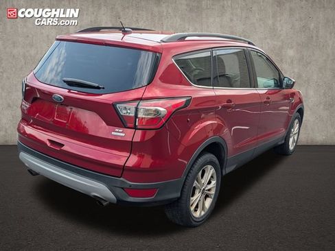 Used 2017 Ford Escape SE w/ Equipment Group 201A FWD image 7