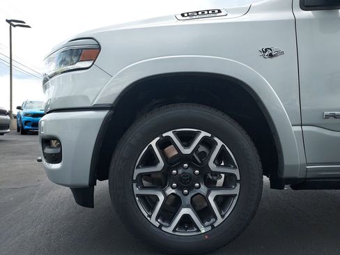 New 2026 RAM 1500 Laramie AWD/4WD image 16