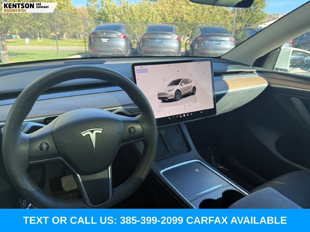 Used 2024 Tesla Model Y Long Range AWD/4WD image 17