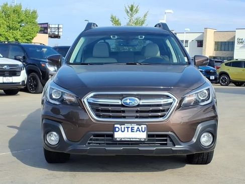 Used 2019 Subaru Outback 3.6R Limited w/ Popular Package #2 AWD/4WD image 2