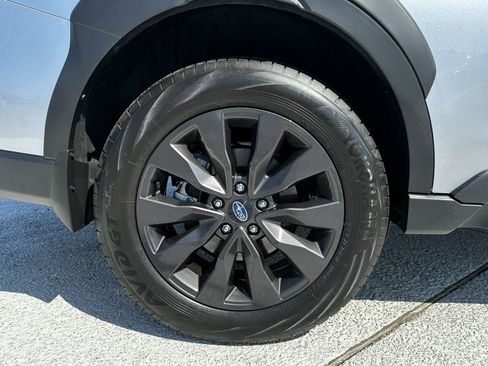 Certified 2025 Subaru Outback Onyx Edition w/ Popular Package #2 AWD/4WD image 33