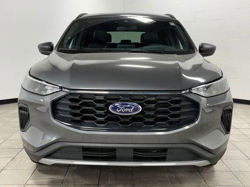 Used 2025 Ford Escape ST-Line image 2