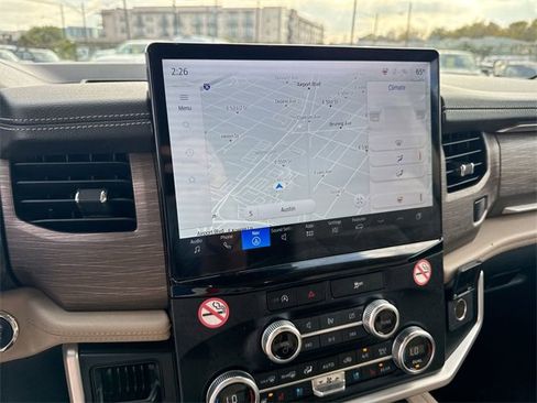 Certified 2024 Ford Expedition Limited image 24