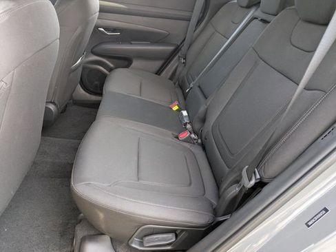 Certified 2025 Hyundai Tucson SE image 15