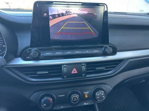 Used 2024 Kia Forte LXS image 12