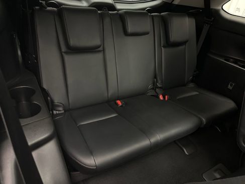 Used 2019 Toyota Highlander Limited Platinum AWD/4WD image 12