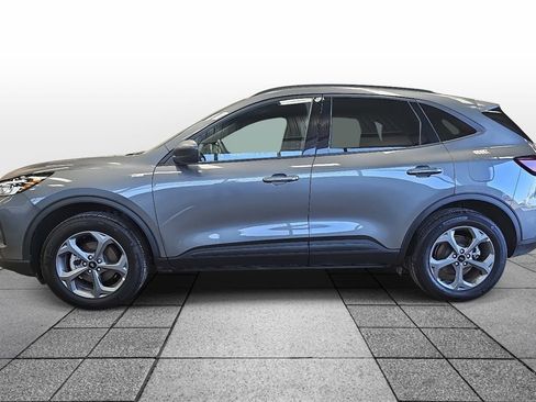 Used 2025 Ford Escape ST-Line image 8