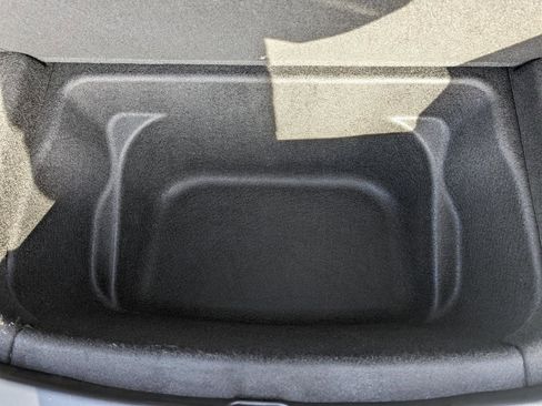 Used 2021 Tesla Model Y Long Range image 43