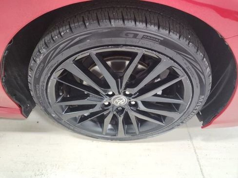 Used 2021 Toyota Camry XSE image 41