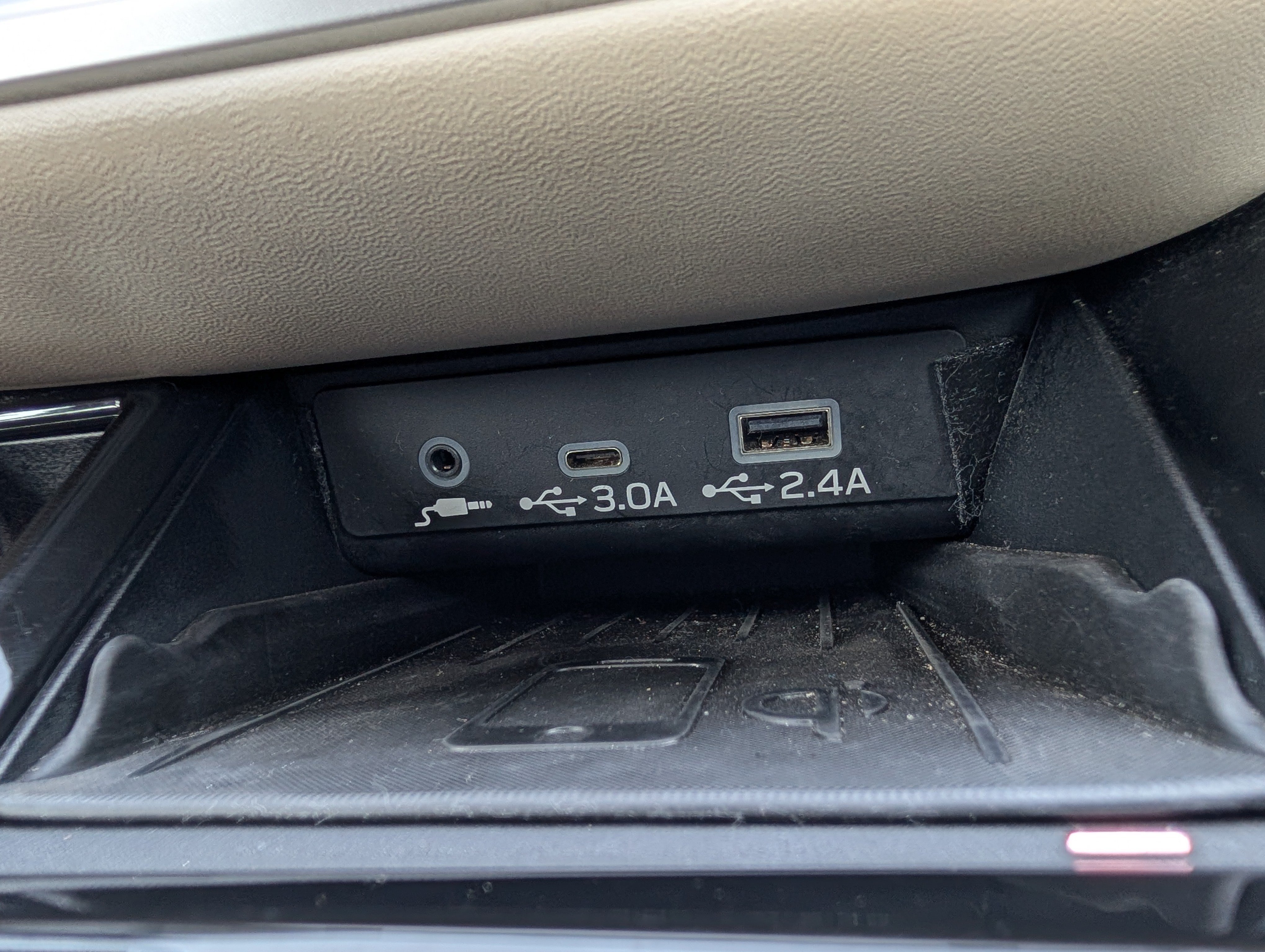 Used 2023 Subaru Outback Limited AWD/4WD image 33