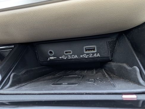 Used 2023 Subaru Outback Limited AWD/4WD image 33