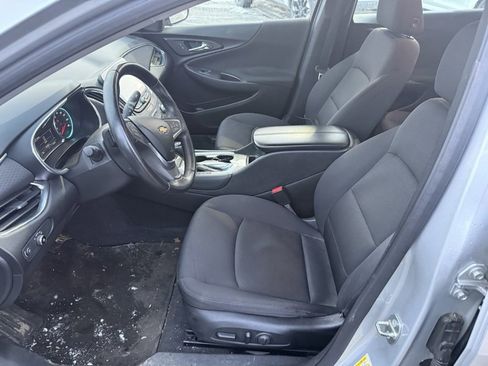 Used 2016 Chevrolet Malibu LT image 7