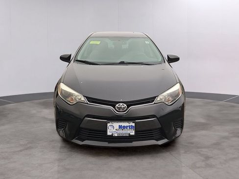 Used 2015 Toyota Corolla LE FWD image 2