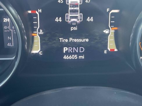 Used 2022 Jeep Wrangler Unlimited Sport AWD/4WD image 27