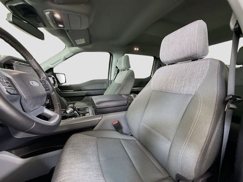 Used 2023 Ford F150 Lightning XLT image 22