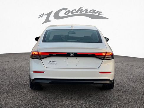 Used 2023 Honda Accord EX image 6