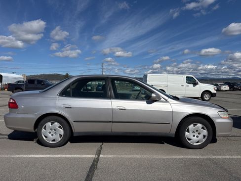 Used 1998 Honda Accord LX image 5