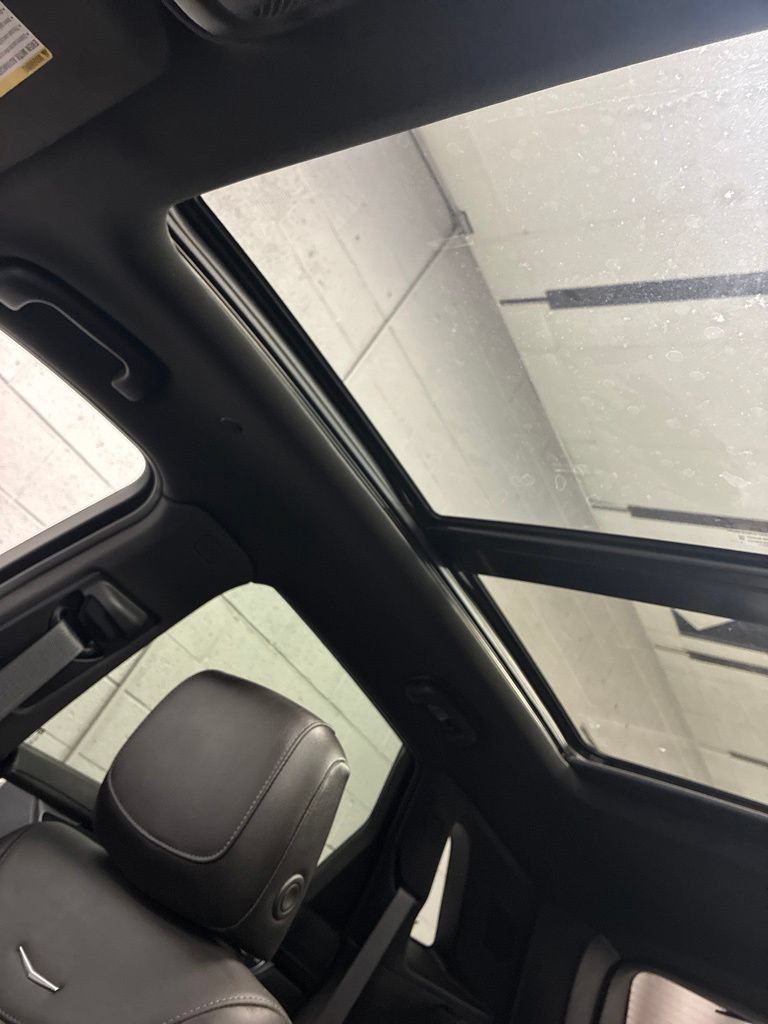 Used 2024 Cadillac XT5 Premium Luxury w/ Technology Package AWD/4WD image 24