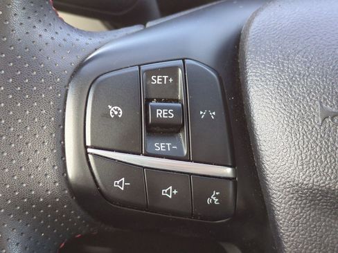 Used 2024 Ford Escape ST-Line image 23