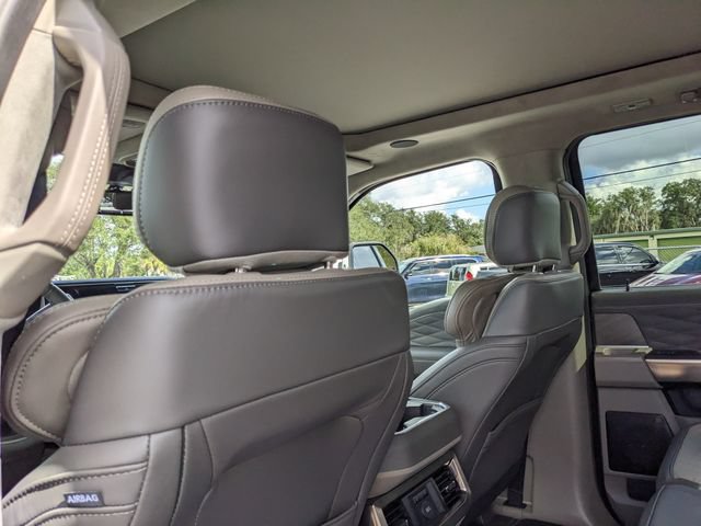 Used 2026 Ford F450 Platinum w/ Platinum Plus Package AWD/4WD image 19