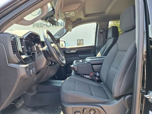 Used 2025 Chevrolet Silverado 1500 LT image 11