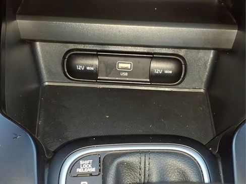 Used 2023 Kia Soul LX FWD image 21