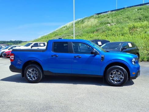 Used 2025 Ford Maverick XLT w/ XLT Luxury Package FWD image 2