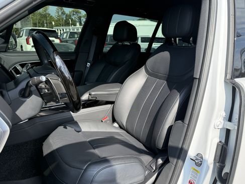 Used 2025 Land Rover Range Rover Long Wheelbase SE AWD/4WD image 15