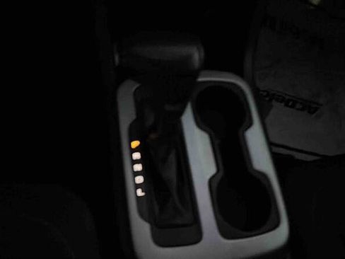 Used 2020 Chevrolet Colorado LT w/ LT Convenience Package image 19