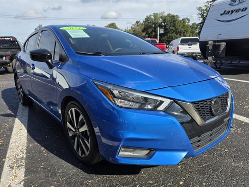 Used 2021 Nissan Versa SR image 9