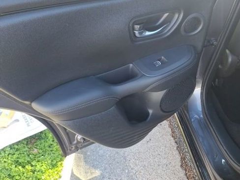 Used 2023 Honda HR-V EX-L image 20