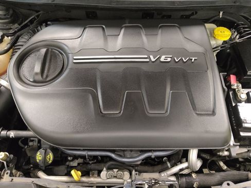Used 2014 Jeep Cherokee Trailhawk w/ Leather Interior Group AWD/4WD image 30