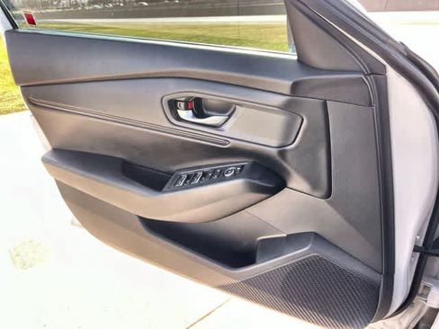 Used 2023 Honda Accord EX image 30